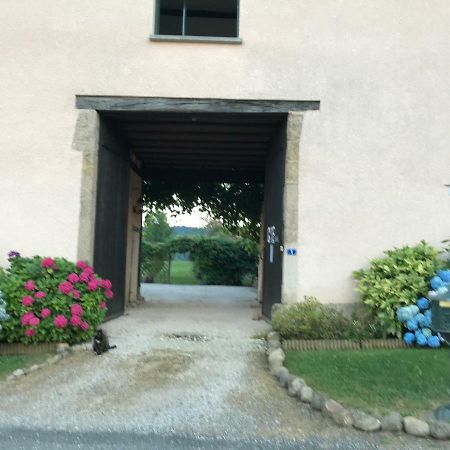 Gite Du Paradis Vieuzos Exteriör bild