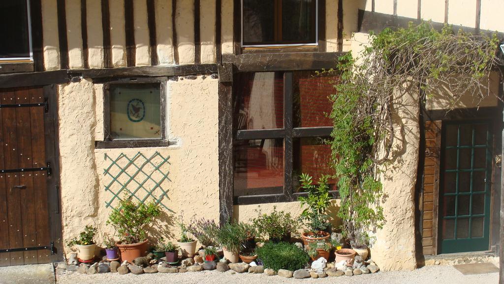 Gite Du Paradis Vieuzos Exteriör bild