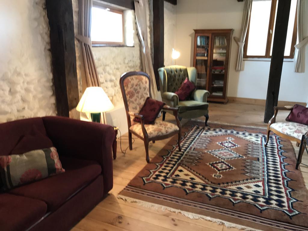 Gite Du Paradis Vieuzos Exteriör bild